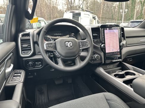 Used 2025 RAM 1500 Big Horn image 24