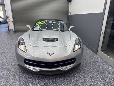 Used 2016 Chevrolet Corvette Stingray Coupe RWD image 7