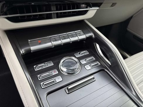 New 2026 Lincoln Nautilus Reserve AWD/4WD image 35