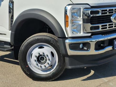 New 2024 Ford F550 4x4 Regular Cab Super Duty image 3