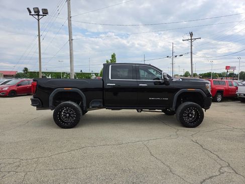 Used 2020 GMC Sierra 2500 Denali w/ Denali Ultimate Package AWD/4WD image 8