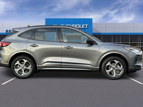 Used 2024 Ford Escape ST-Line w/ Tech Pack #1 image 3