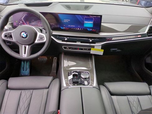 New 2026 BMW X7 M60i image 13