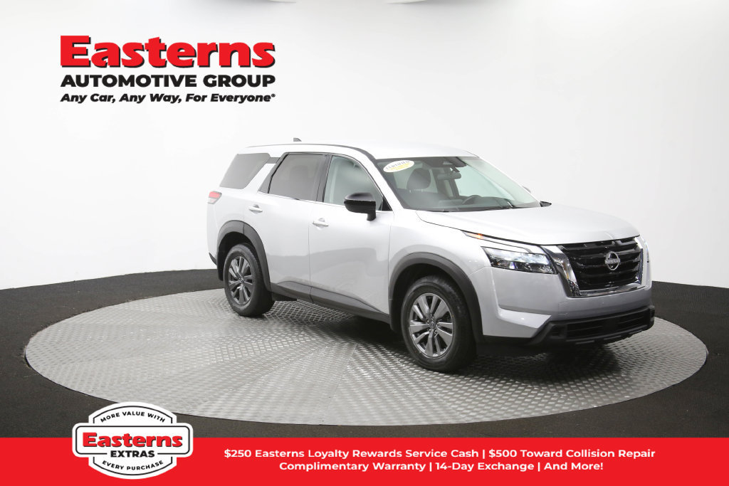 Used 2023 Nissan Pathfinder S AWD/4WD image 49