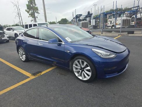 Used 2020 Tesla Model 3 Standard Range RWD image 3