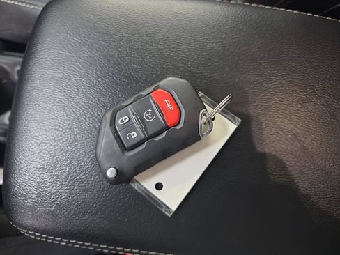 Used 2021 Jeep Wrangler Unlimited Sahara AWD/4WD image 34