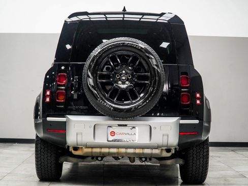 Used 2025 Land Rover Defender 110 S AWD/4WD image 11
