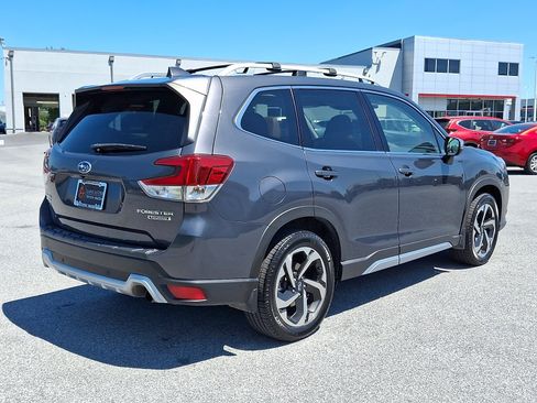Used 2022 Subaru Forester Touring w/ Popular Package #2 AWD/4WD image 7