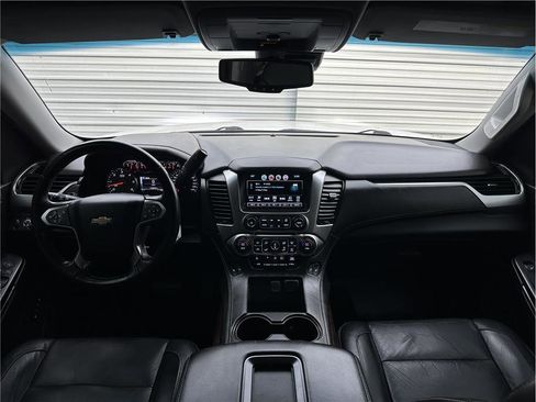 Used 2018 Chevrolet Tahoe LT image 16