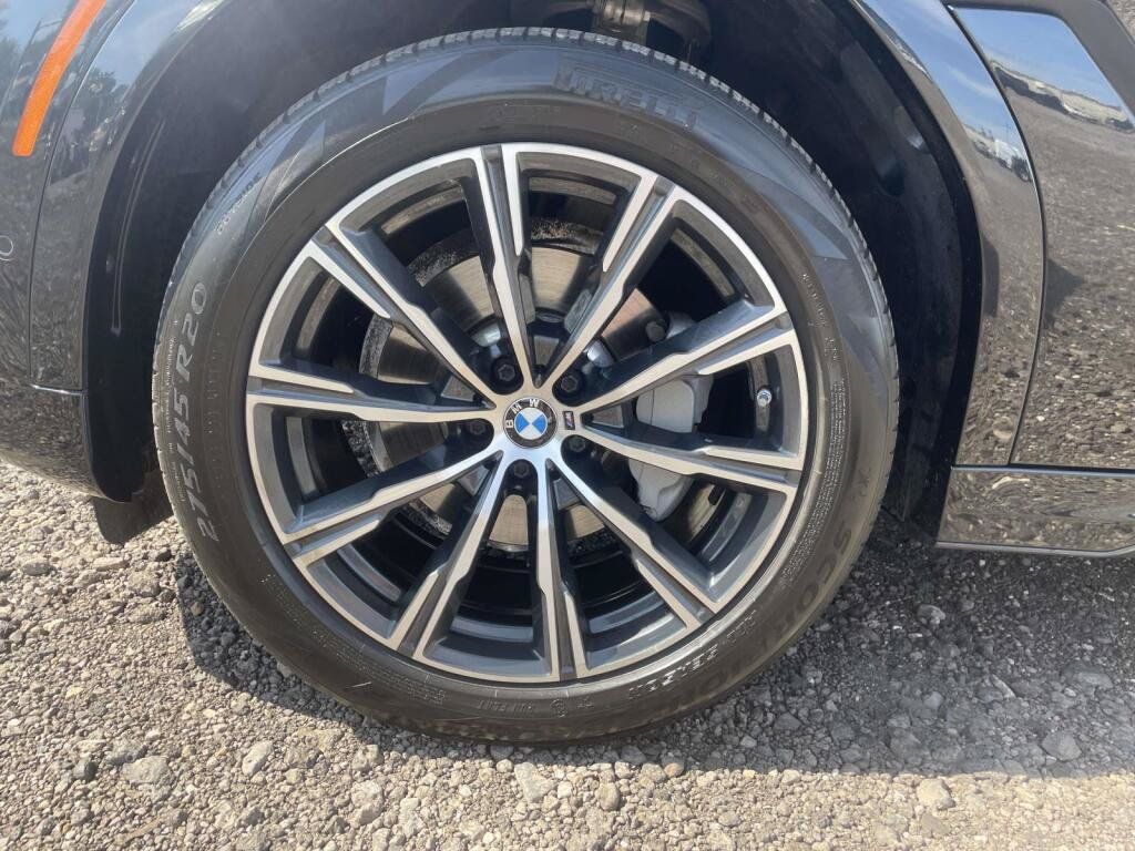 Used 2023 BMW X6 xDrive40i w/ Executive Package AWD/4WD image 14