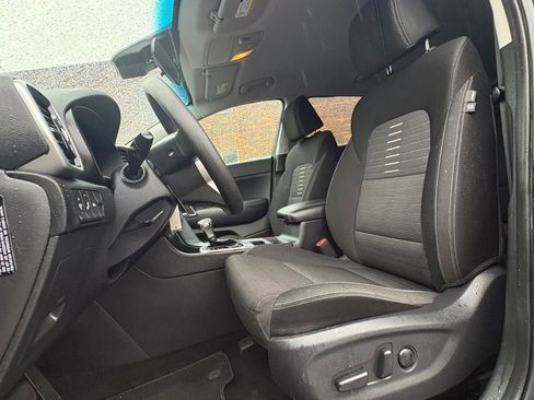 Used 2021 Kia Sportage LX w/ LX AWD Popular Package image 2