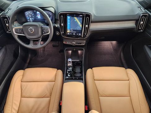 Used 2021 Volvo XC40 T5 Inscription w/ Advanced Package AWD/4WD image 4
