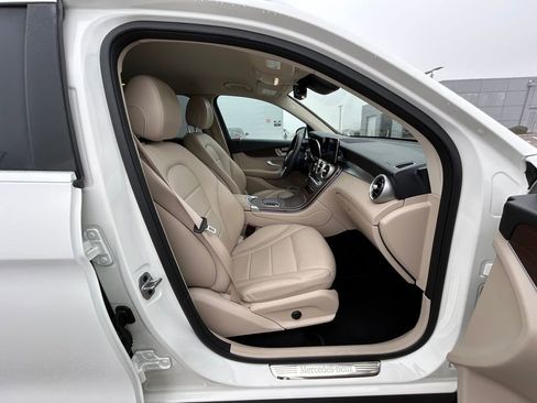 Used 2022 Mercedes-Benz GLC 300 image 35