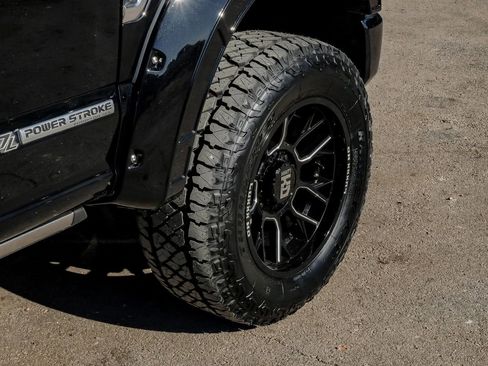 Used 2020 Ford F250 Platinum w/ FX4 Off-Road Package image 62