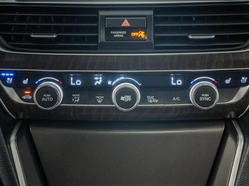 Used 2019 Honda Accord Touring image 22