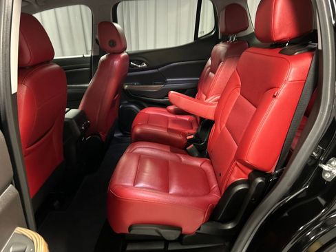 Used 2023 GMC Acadia SLE w/ Driver Convenience Package image 23