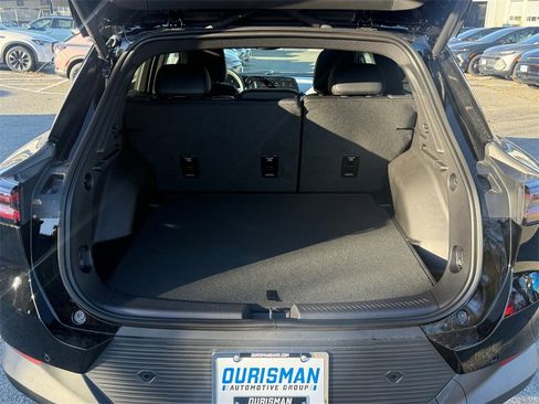 New 2026 Chevrolet Equinox EV LT image 22