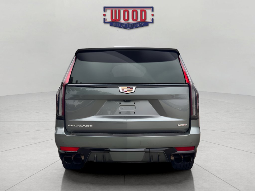 Used 2024 Cadillac Escalade V AWD/4WD image 3