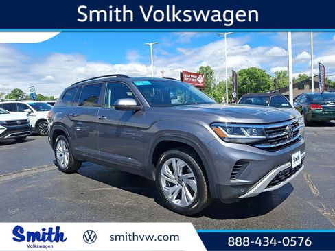Certified 2023 Volkswagen Atlas SE w/ Panoramic Sunroof Package AWD/4WD image 1