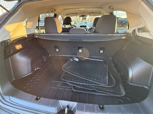 Used 2020 Subaru Crosstrek 2.0i Premium image 16