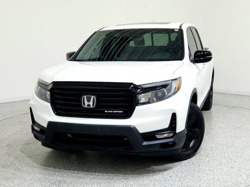 Used 2023 Honda Ridgeline Black Edition image 2