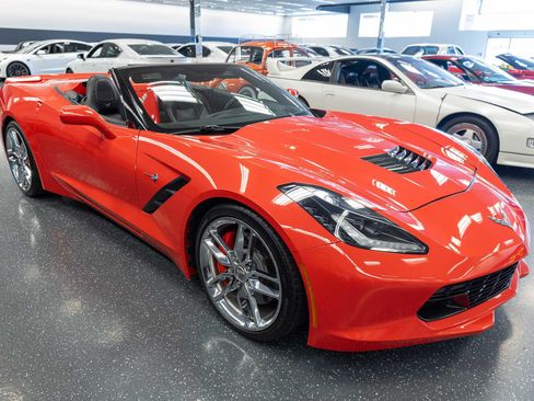 Used 2014 Chevrolet Corvette Stingray Convertible w/ 2LT Preferred Equipment Group RWD image 15