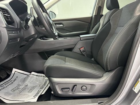 Used 2021 Nissan Rogue SV FWD image 22