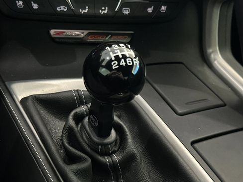 Used 2016 Chevrolet Corvette Z06 w/ 2LZ Preferred Equipment Group image 29