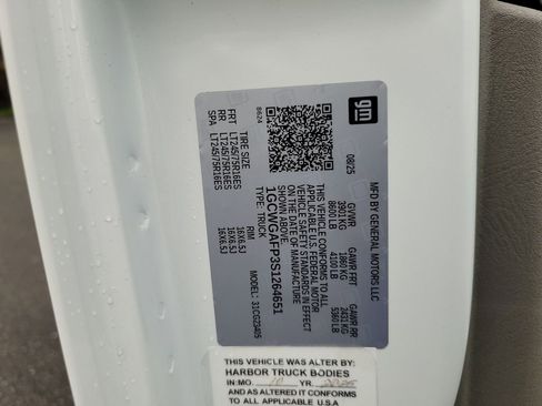 New 2025 Chevrolet Express 2500 w/ Driver Convenience Package image 30