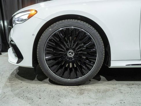 Used 2025 Mercedes-Benz E 350 Sedan image 6