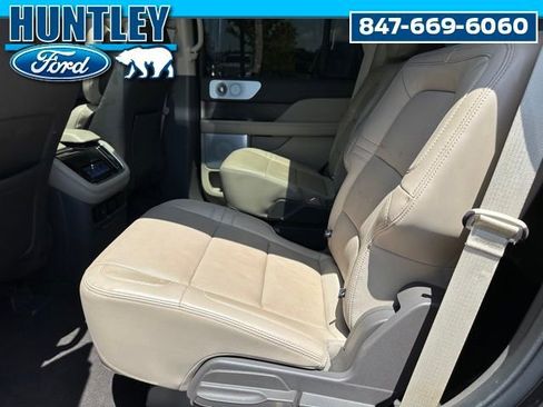 Used 2022 Lincoln Navigator Reserve image 15
