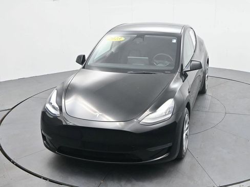 Used 2023 Tesla Model Y Long Range AWD/4WD image 20