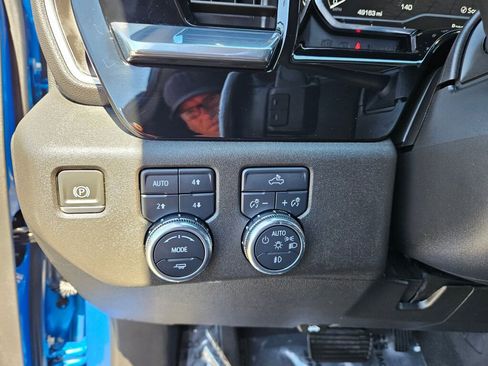 Used 2023 GMC Sierra 1500 Elevation image 22