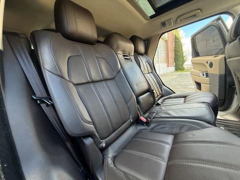 Used 2017 Land Rover Range Rover Sport HSE image 38
