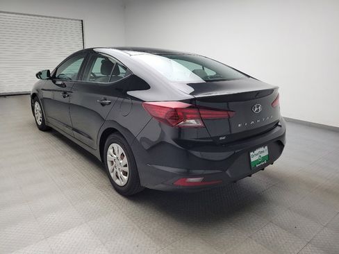 Used 2020 Hyundai Elantra SE FWD image 5