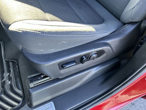 Used 2021 GMC Sierra 1500 Elevation image 23