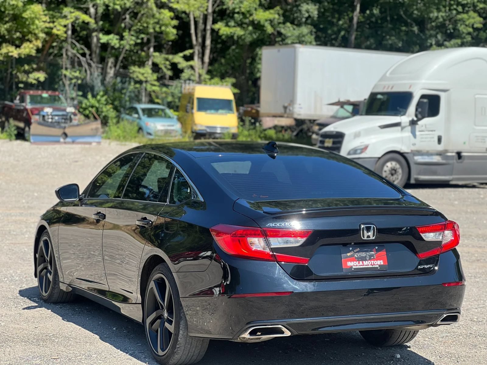Used 2018 Honda Accord Sport image 4