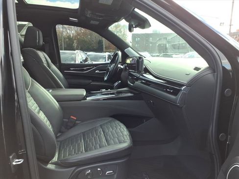 Certified 2023 Cadillac Escalade V image 42