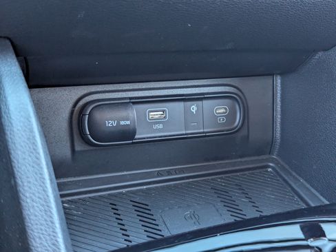 Certified 2025 Kia Sportage EX image 27