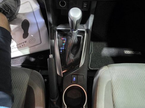 Used 2019 Toyota Corolla LE FWD image 36