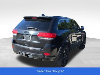 Used 2015 Jeep Grand Cherokee Altitude AWD/4WD video 2