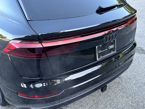 Used 2025 Audi Q8 Premium AWD/4WD image 9