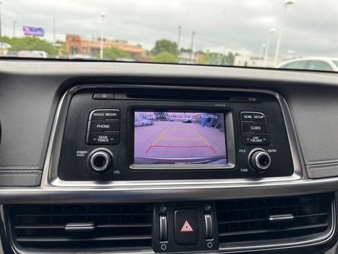 Used 2016 Kia Optima EX FWD image 17