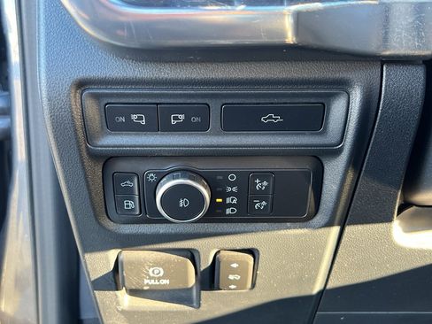 Used 2021 Ford F150 Lariat w/ Equipment Group 502A High image 18