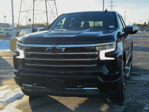 Certified 2023 Chevrolet Silverado 1500 High Country w/ Z71 Off-Road Package image 7