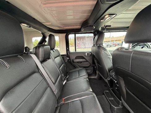 Used 2021 Jeep Wrangler Unlimited Sahara w/ Uconnect 4C Nav & Sound Group AWD/4WD image 19