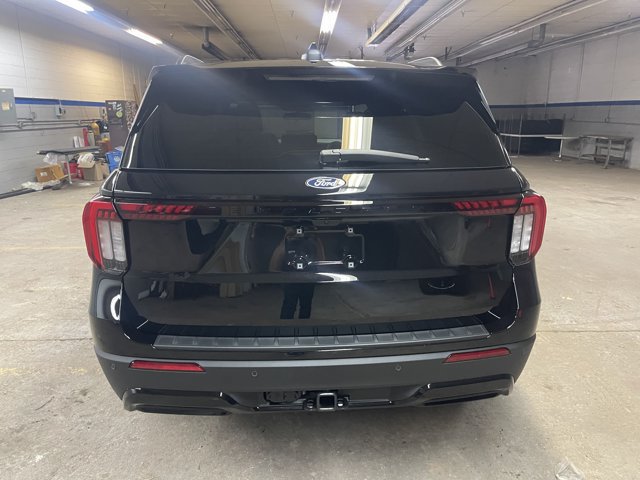 New 2027 Ford Explorer ST-Line AWD/4WD image 4