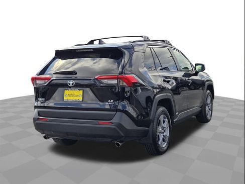 Used 2025 Toyota RAV4 LE image 4