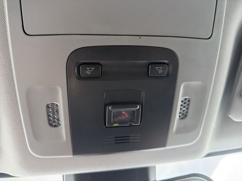 Certified 2024 Toyota Camry SE FWD image 5