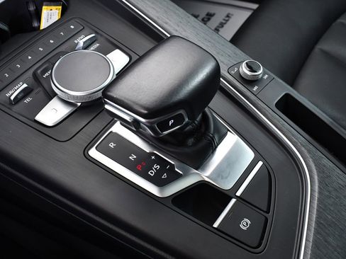 Used 2017 Audi A4 2.0T Premium w/ Convenience Package image 33